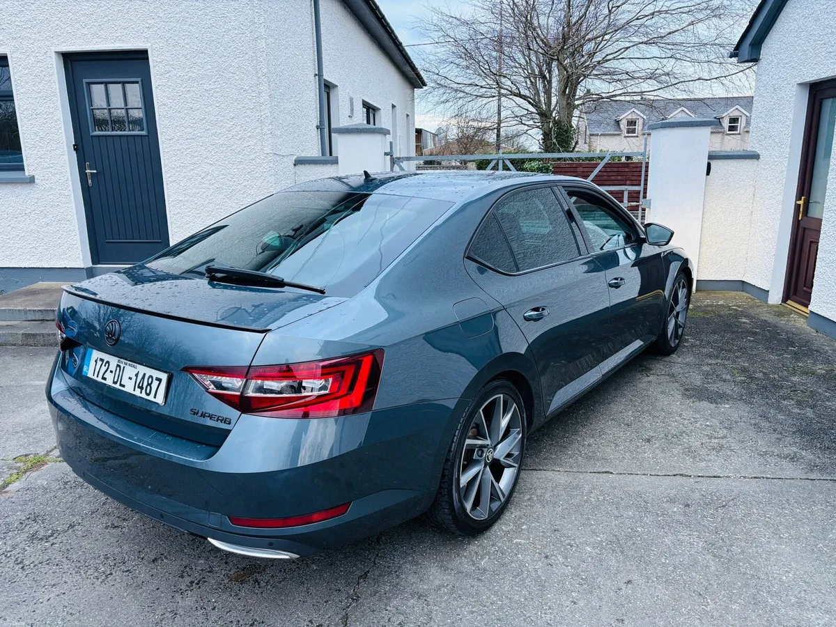 172 SKODA SUPERB SPORTLINE 2.0 DIESEL (NCT 2027) - Image 2