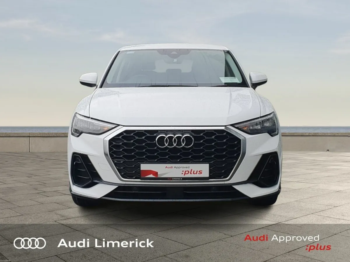 Audi Q3 SB 35 TDI 150HP S Tronic SE + COMFORT PACK - Image 3