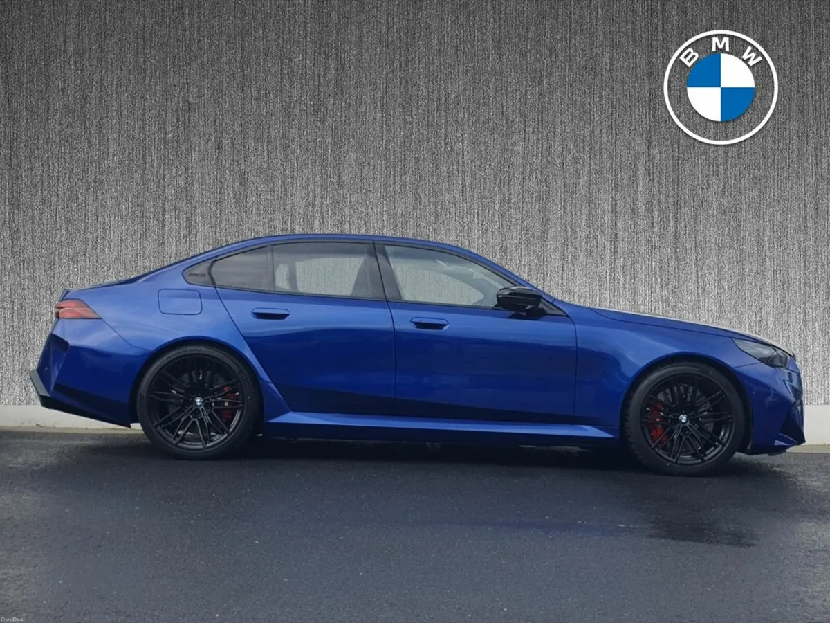 BMW M5 4.4 - Image 3