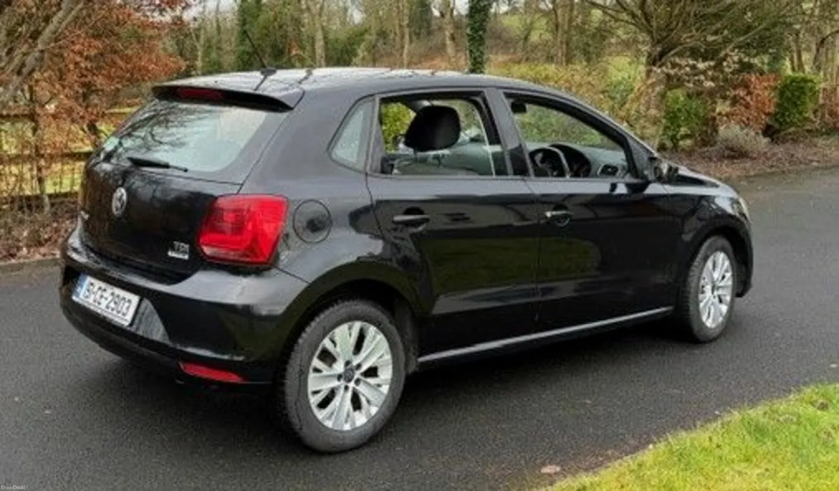 Volkswagen Polo 2015 - Image 3