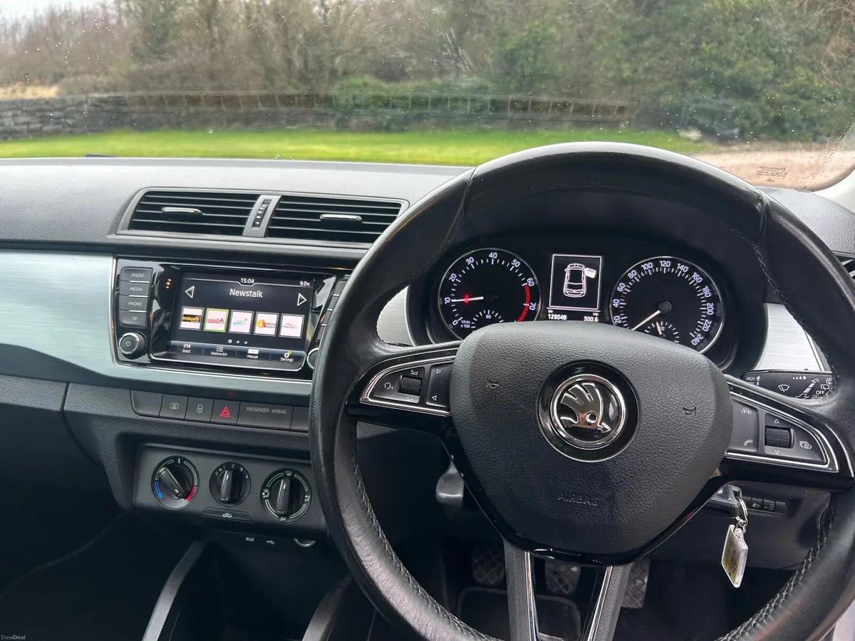 Skoda Fabia 2018 - Image 2
