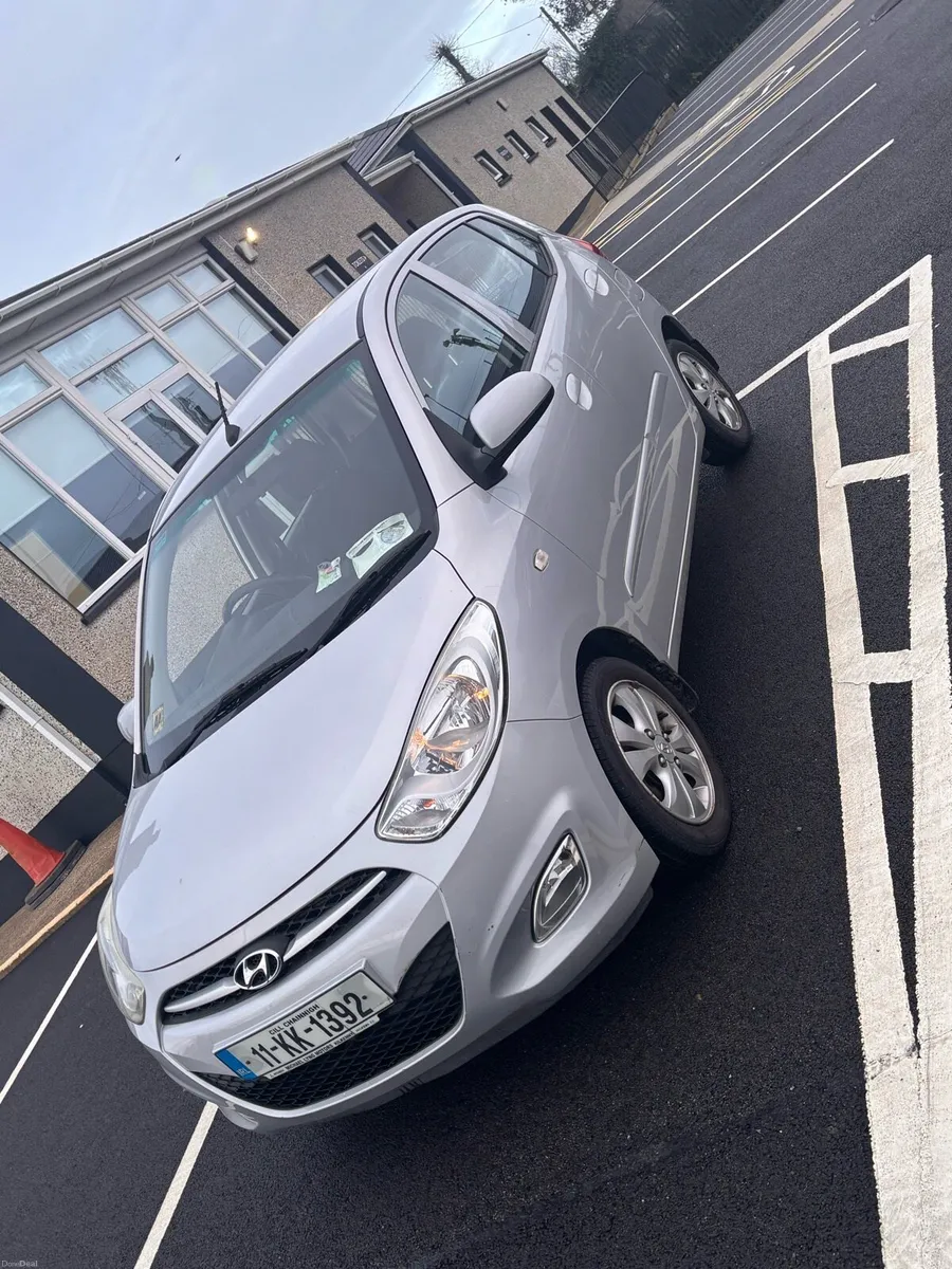 Hyunadai i10 nct and tax immaculate low kms - Image 2