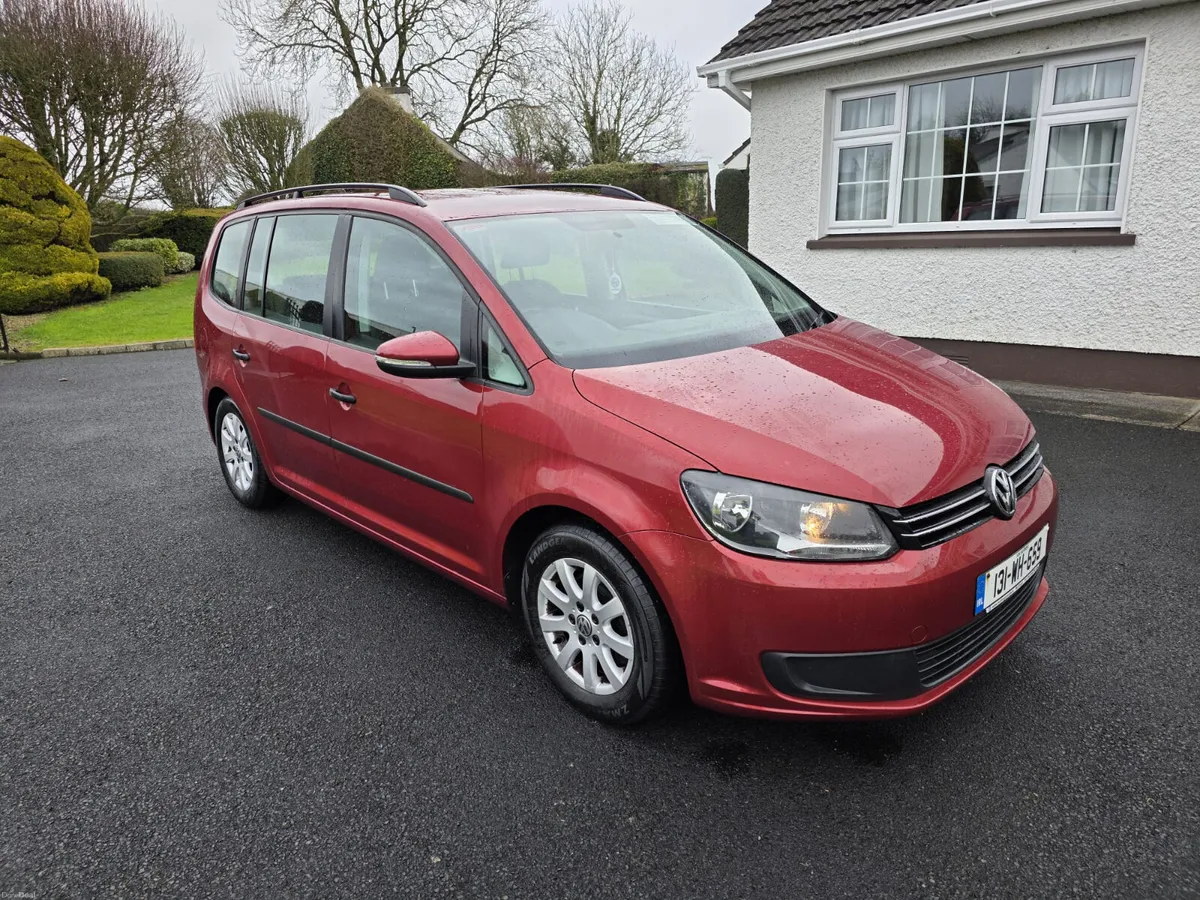 VOLKSWAGON TOURAN..7 SEATS..LOW MILES - Image 4
