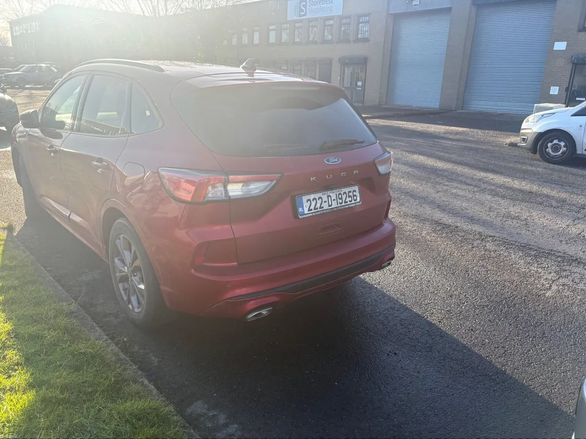 Ford Kuga 2022 - Image 2