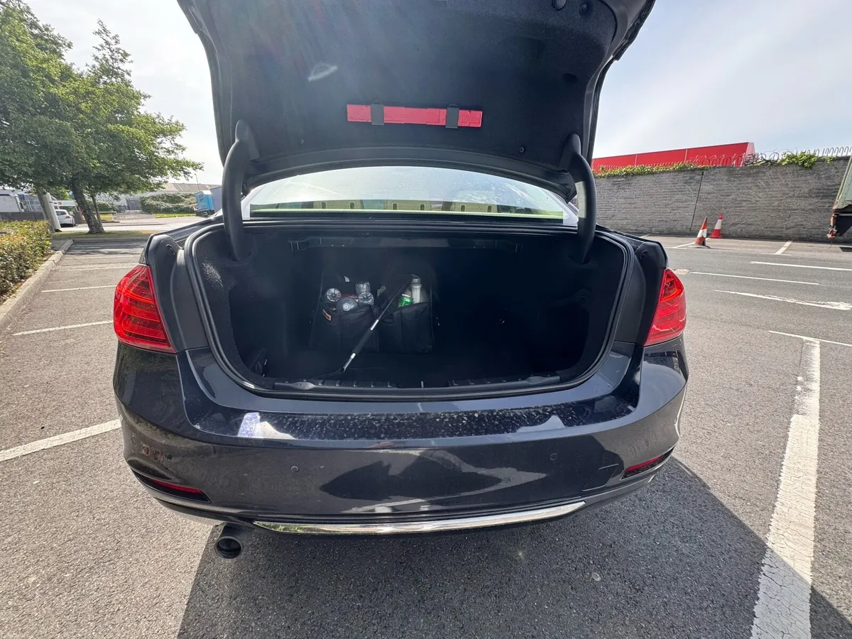 BMW 3-Series 2012 - Image 3