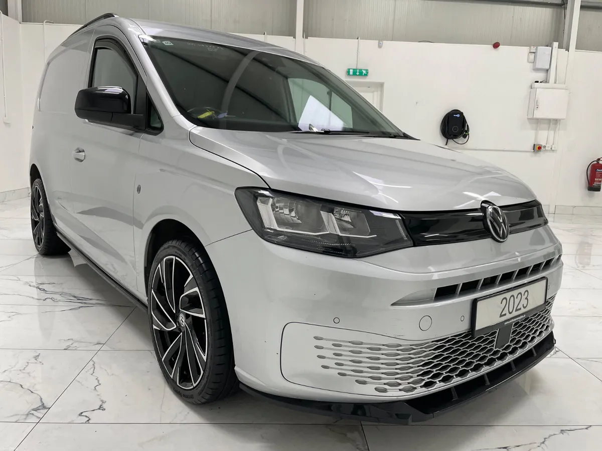 232 Vw Caddy Commerce Pro Huge Spec - Image 1