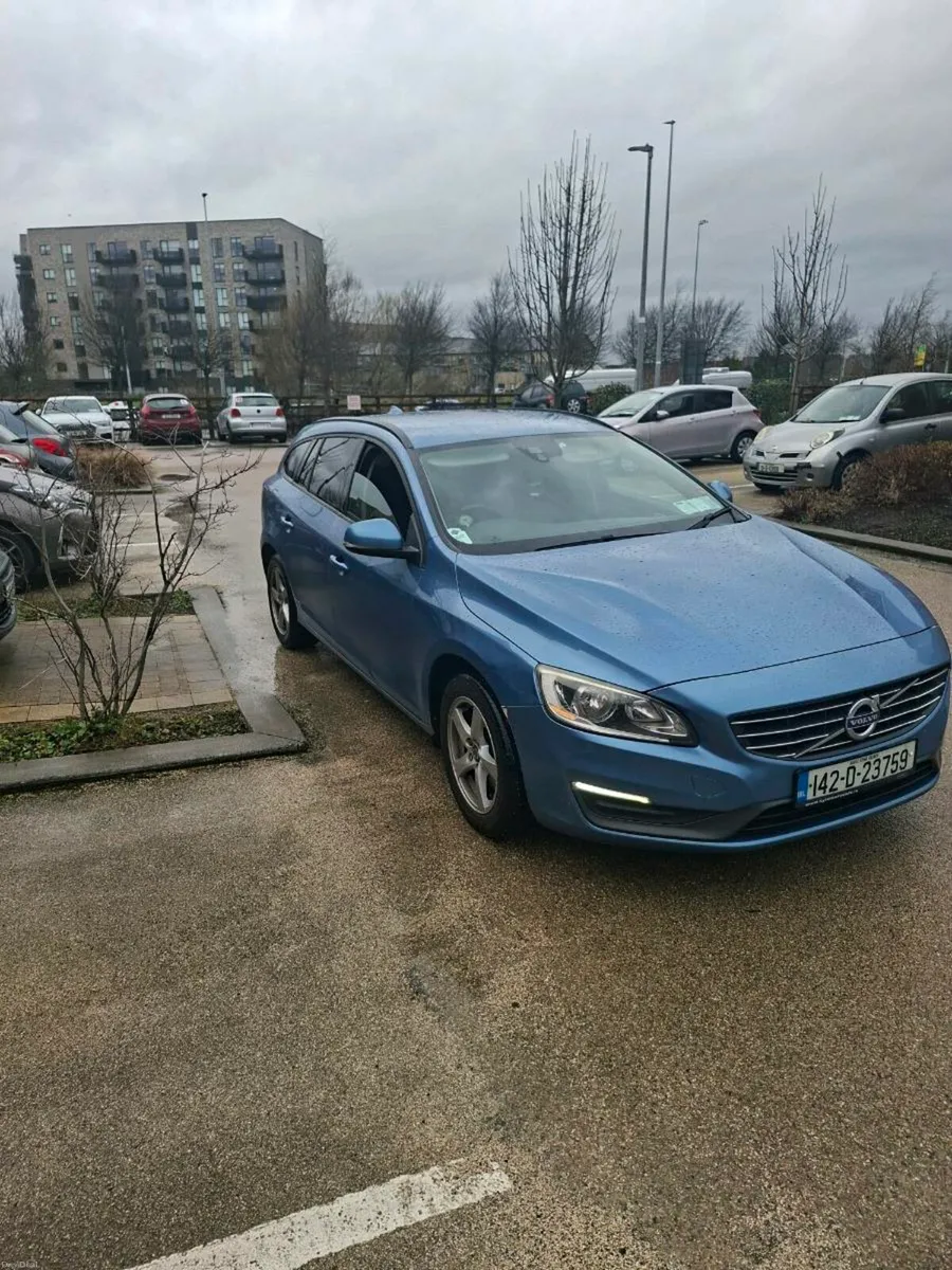 142 Volvo v60 D4 Diesel - Image 2
