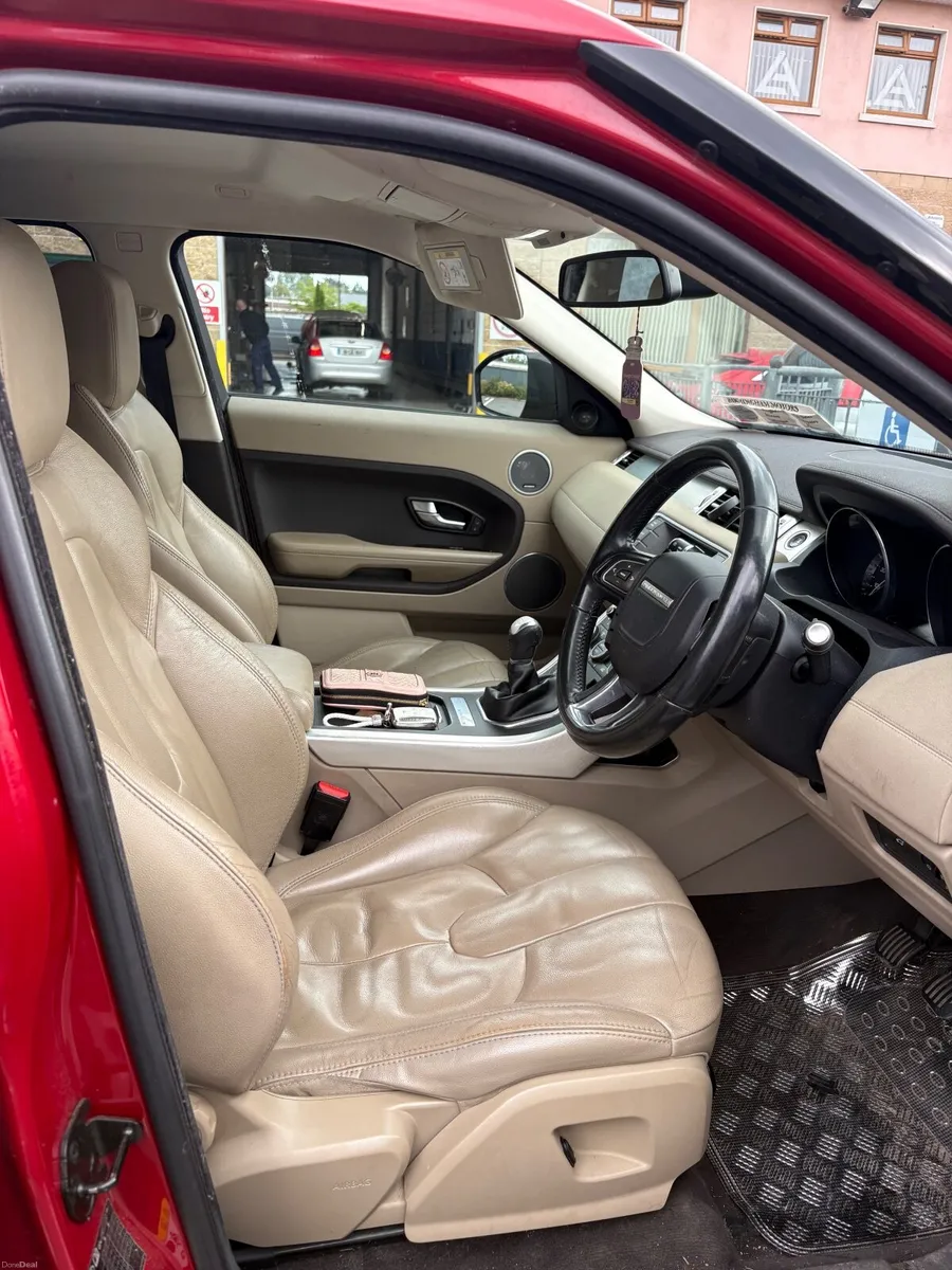 Land Rover Range Rover Evoque 2015 - Image 2