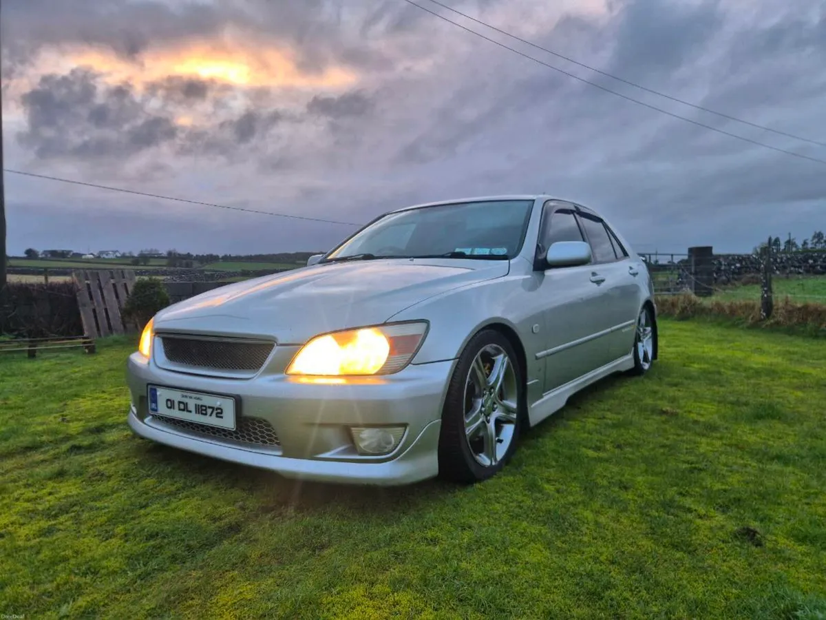 Lexis is200 - Image 4