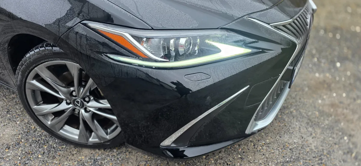 Lexus ES 2020 EXECUTIVE HYBRID - Image 5