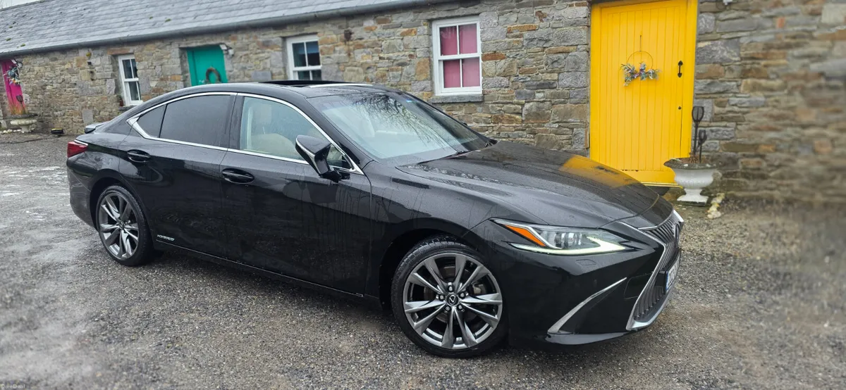 Lexus ES 2020 EXECUTIVE HYBRID - Image 1