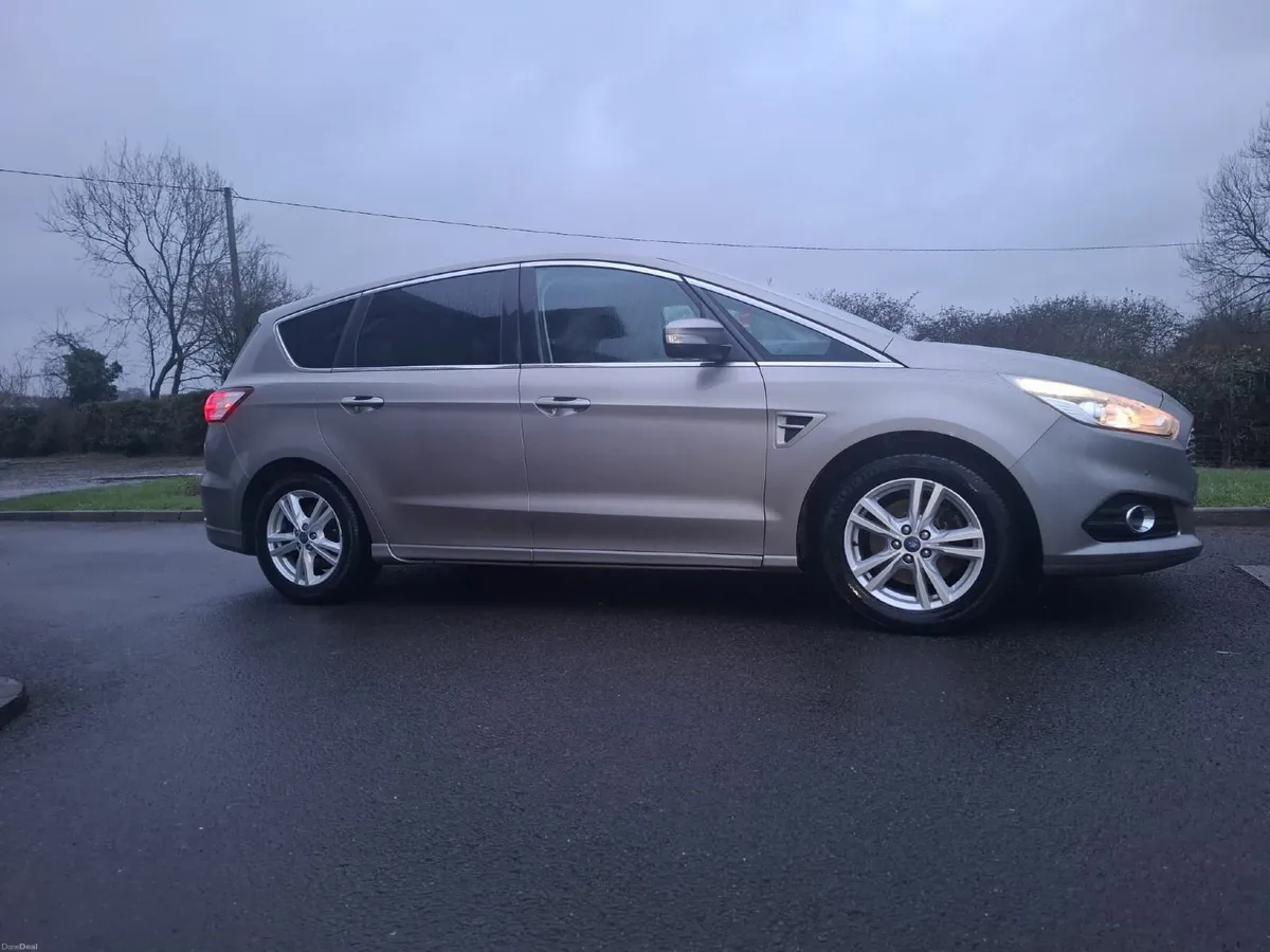 Ford S-Max 2016 - Image 1