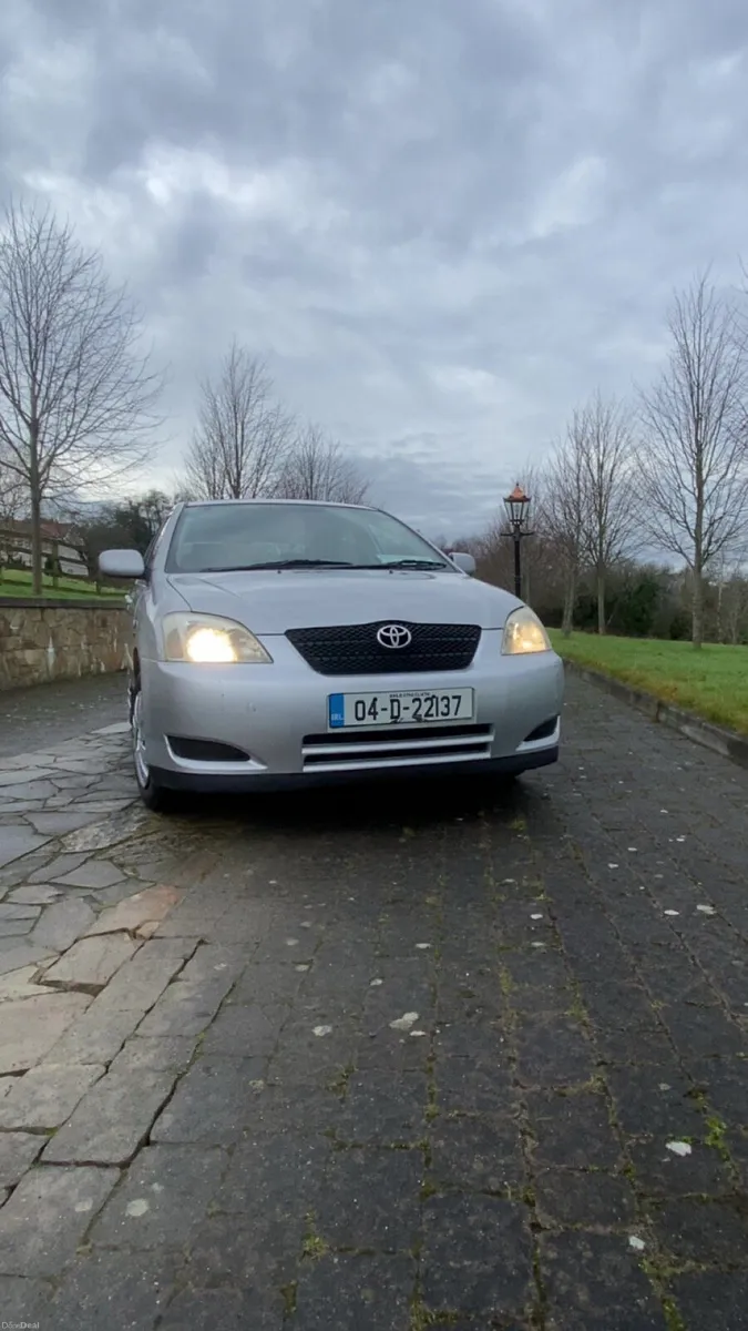 Toyota Corolla - Image 2