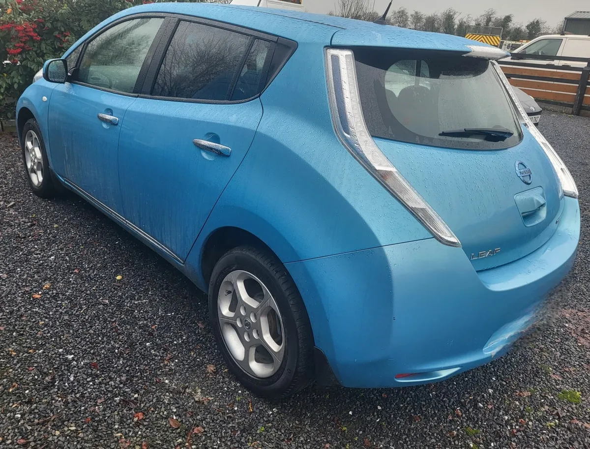 NISSAN LEAF 30KW. LOW KM 93000 - Image 3
