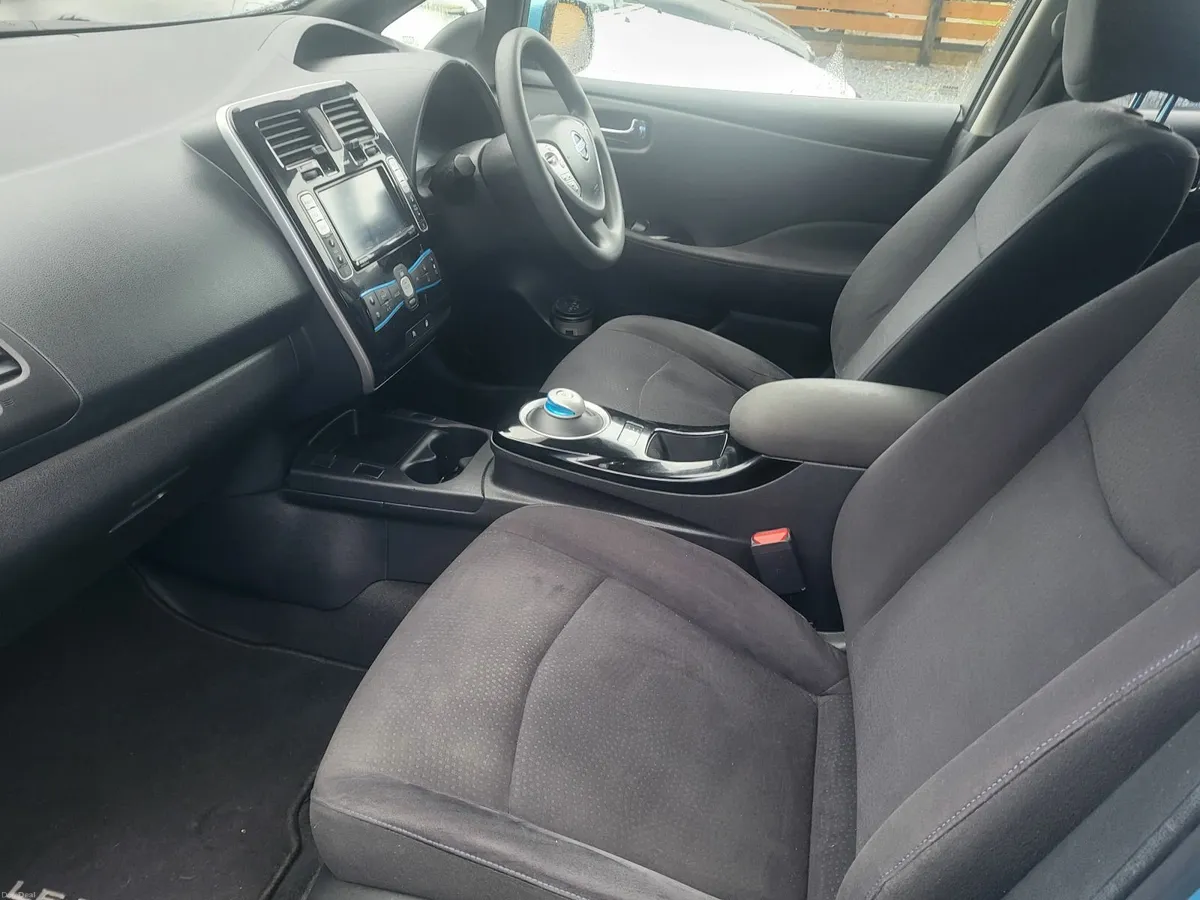 NISSAN LEAF 30KW. LOW KM 93000 €4950 - Image 4