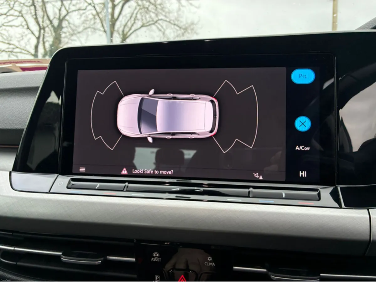 Volkswagen Golf DSG 1.0 LIFE TSI MHE MHEV 110 BHP - Image 1