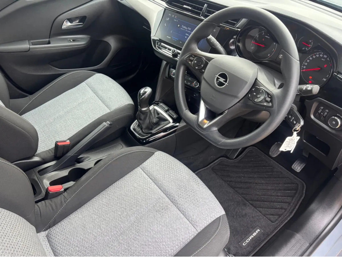 Opel Corsa SC 1.2I 75PS S/S 5 SPEED - Image 2