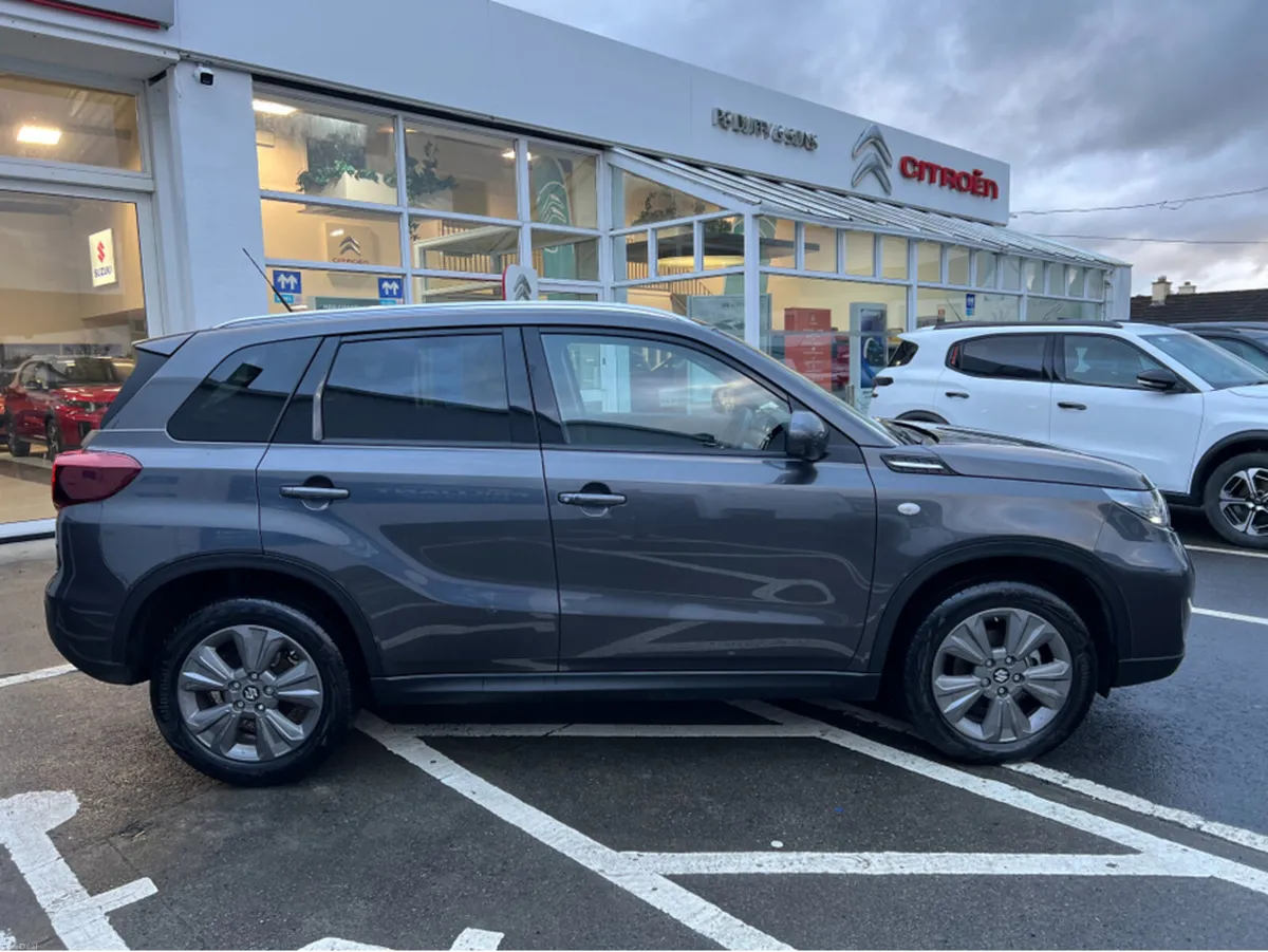 Suzuki Vitara 1.4 B/JET HYBRID MOTION - Image 3