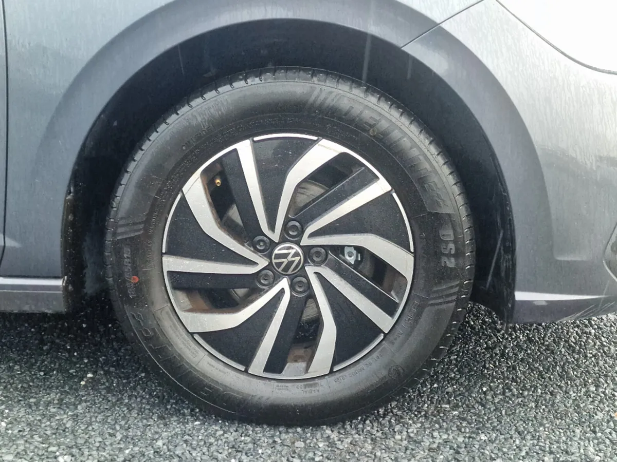 Volkswagen Polo Life 1.0 TSI 95HP D7F 5DR Auto - Image 4