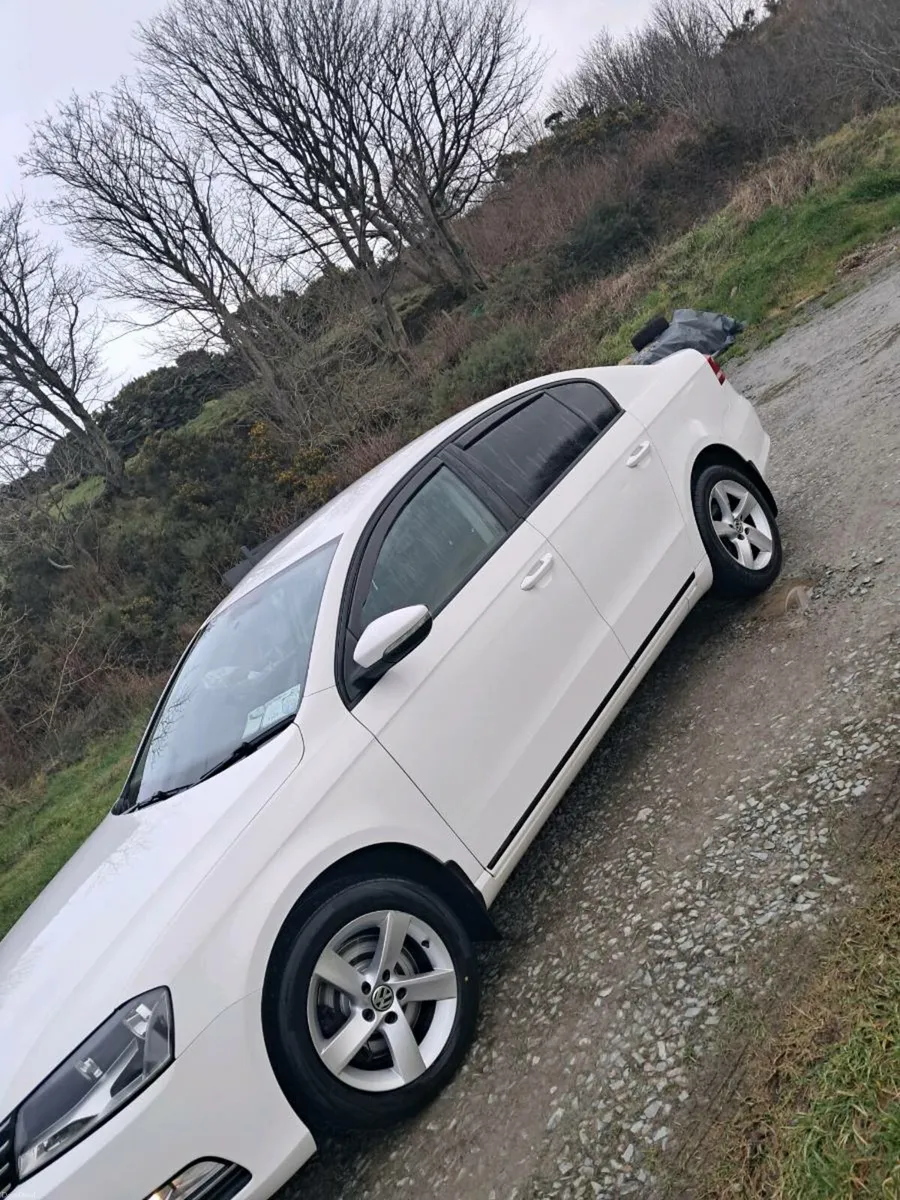 Volswagan passat - Image 2