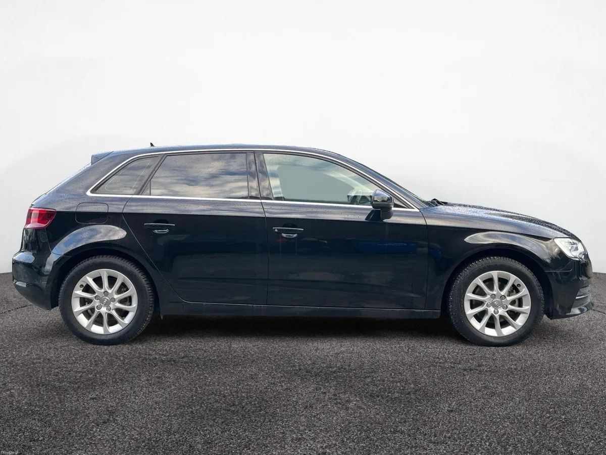 Audi A3 2015 AUTOMATIC - Image 2