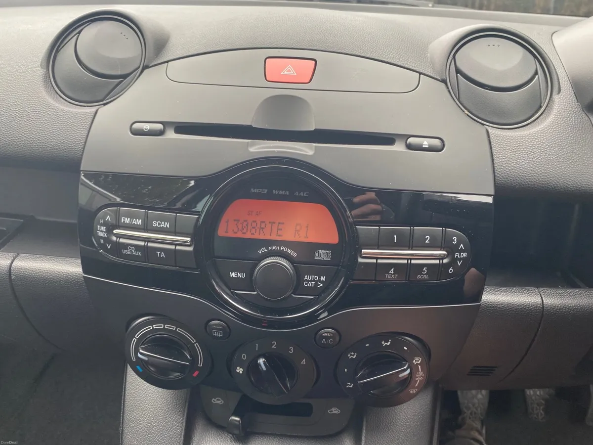Mazda Mazda2 2013 - Image 4