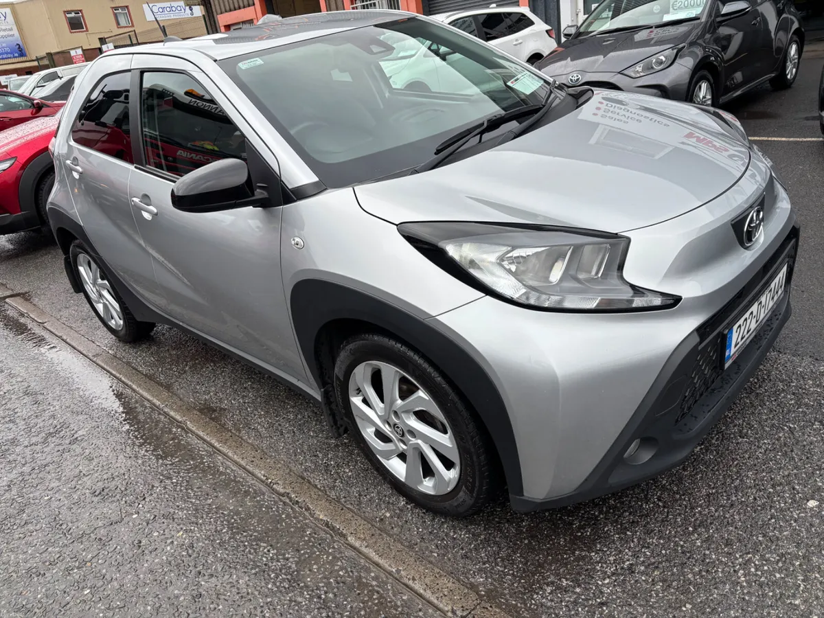 2022 Toyota Aygo  1.0 VVT-I  X -Play Smartphone - Image 4