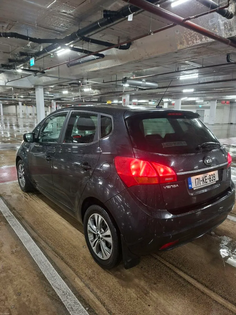 KIA VENGA 2017 NEW NCT 1 OWNER - Image 3