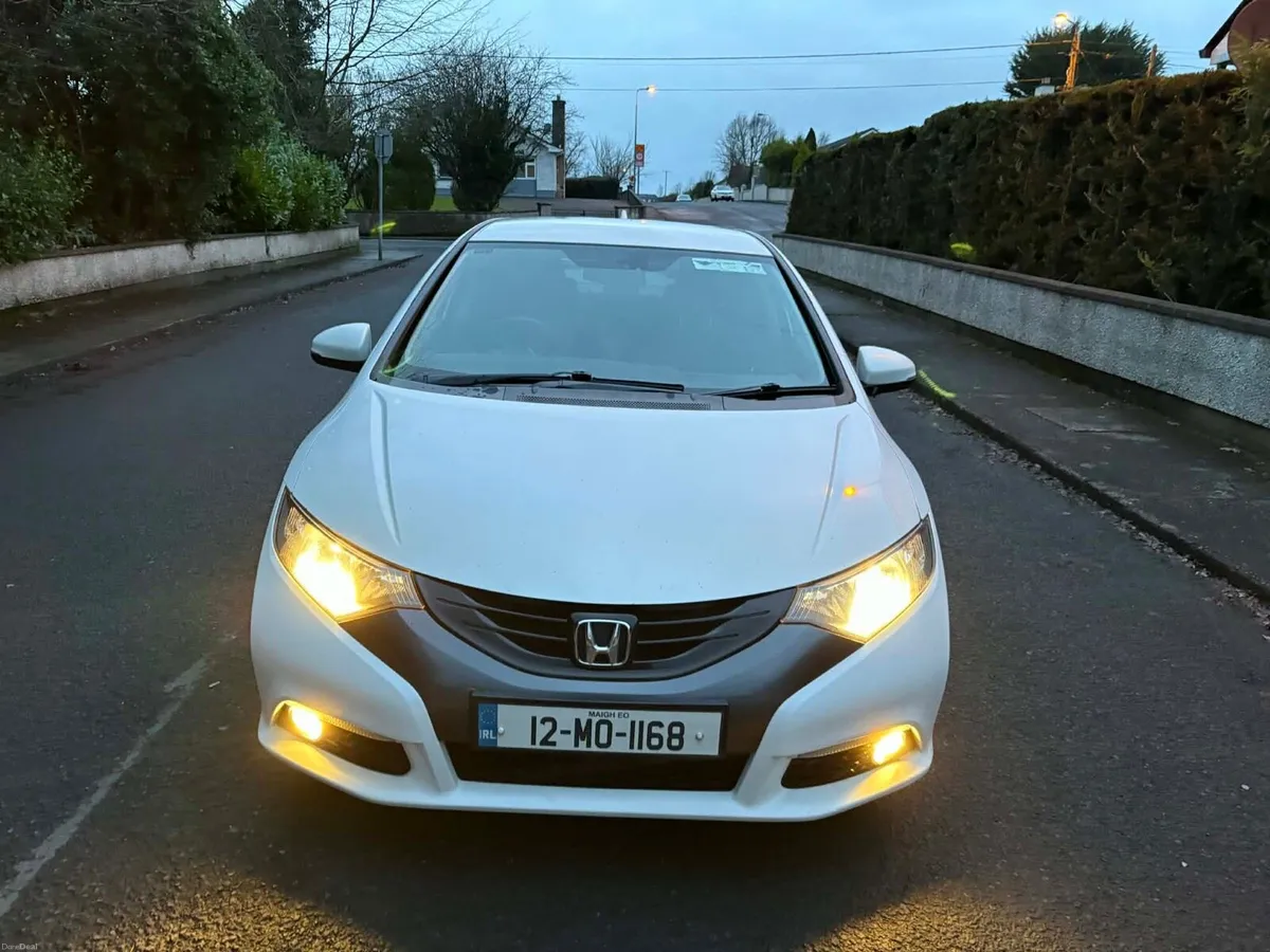 2012 Honda civic NCT 08,2026 tax 06,2026 - Image 4