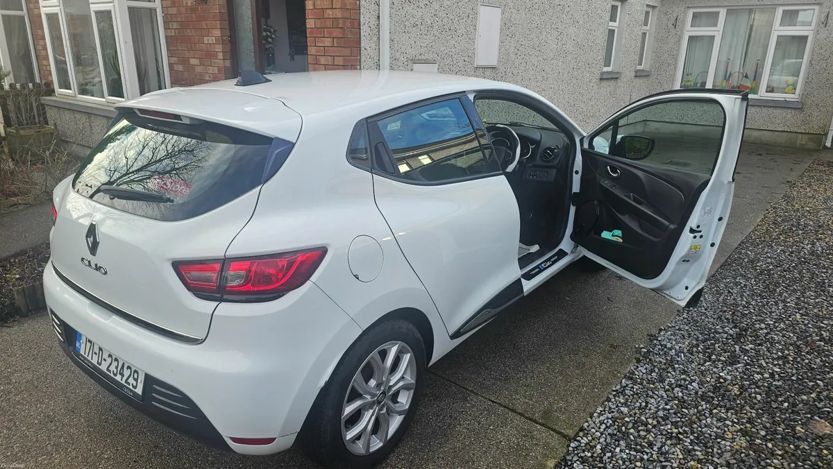 Renault Clio 2017 - Image 4