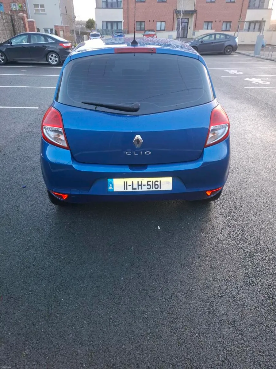 Renault clio €2450 nct 09/26 - Image 3