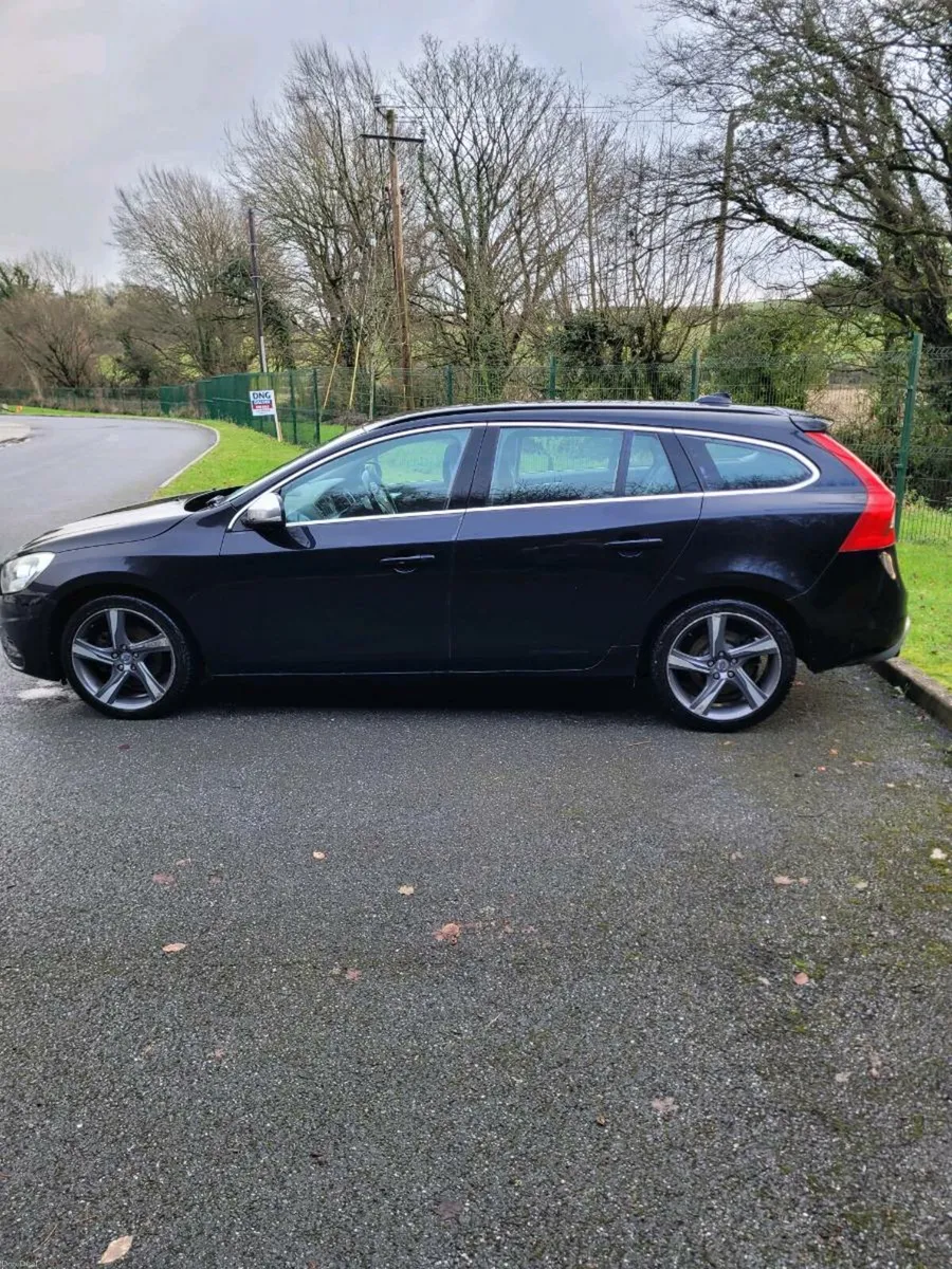 Volvo V60 - Image 4