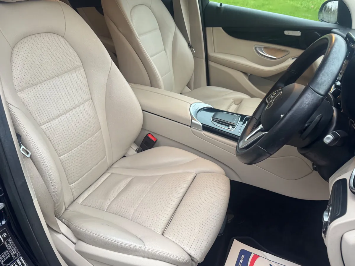 Mercedes-Benz GLC 2021 - Image 4