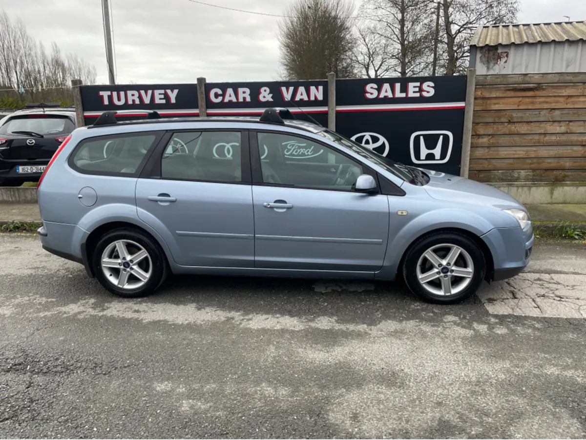 Ford Focus STYLE ESTATE  AUTOMATIC  1.6 100PS - Image 3