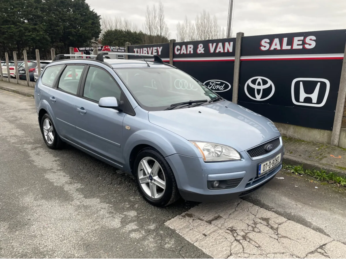 Ford Focus STYLE ESTATE  AUTOMATIC  1.6 100PS - Image 2