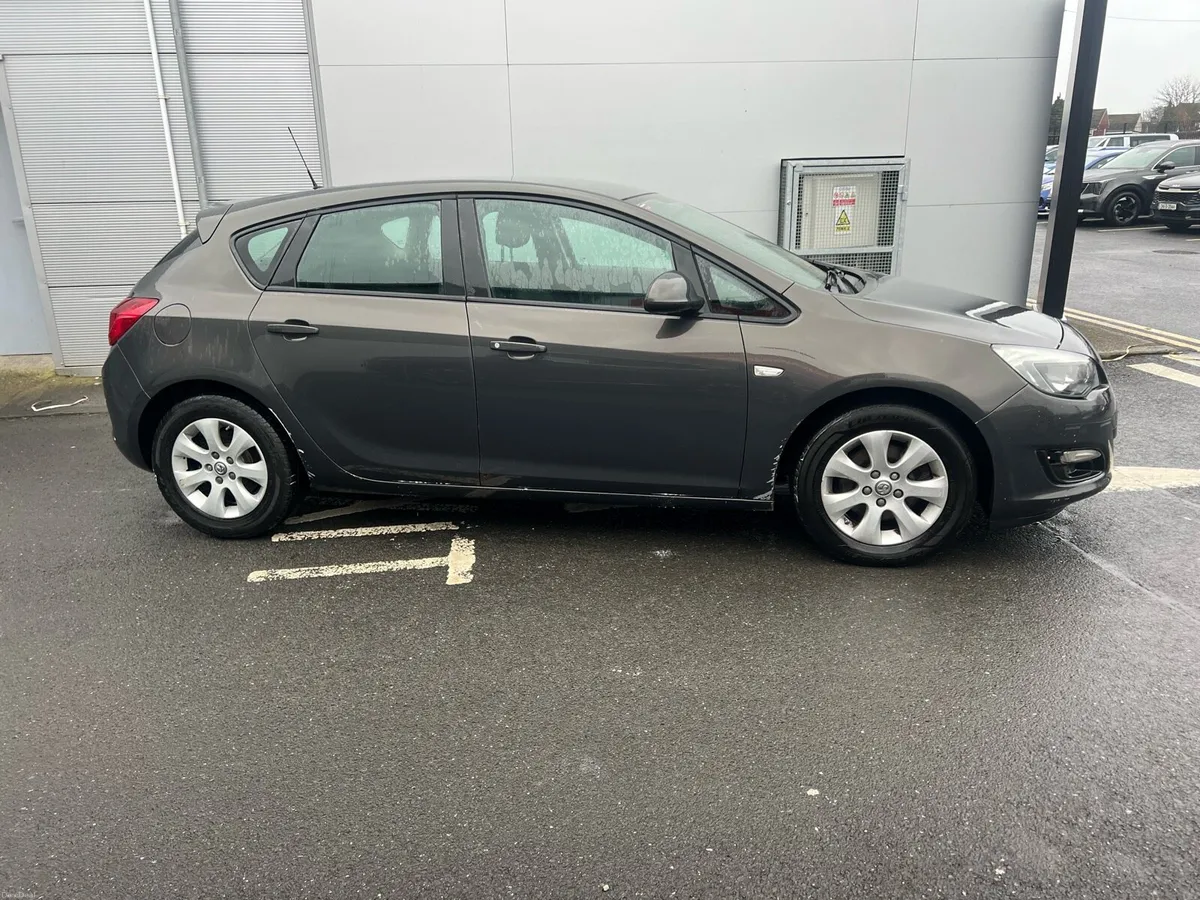 Vauxhall Astra - Image 4