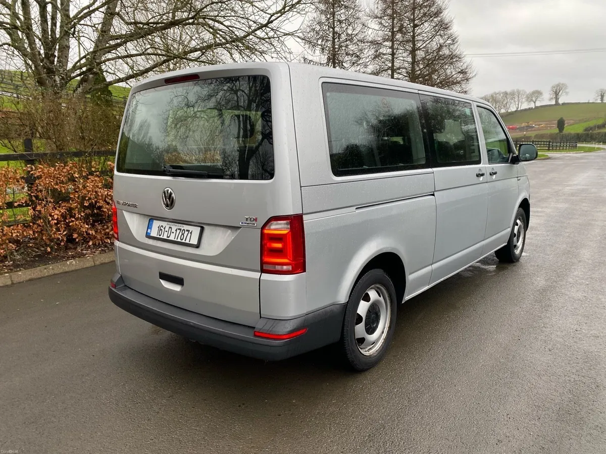 161 VW TRANSPORTER 2.0TDI DSG AUTO 9 SEATER - Image 3