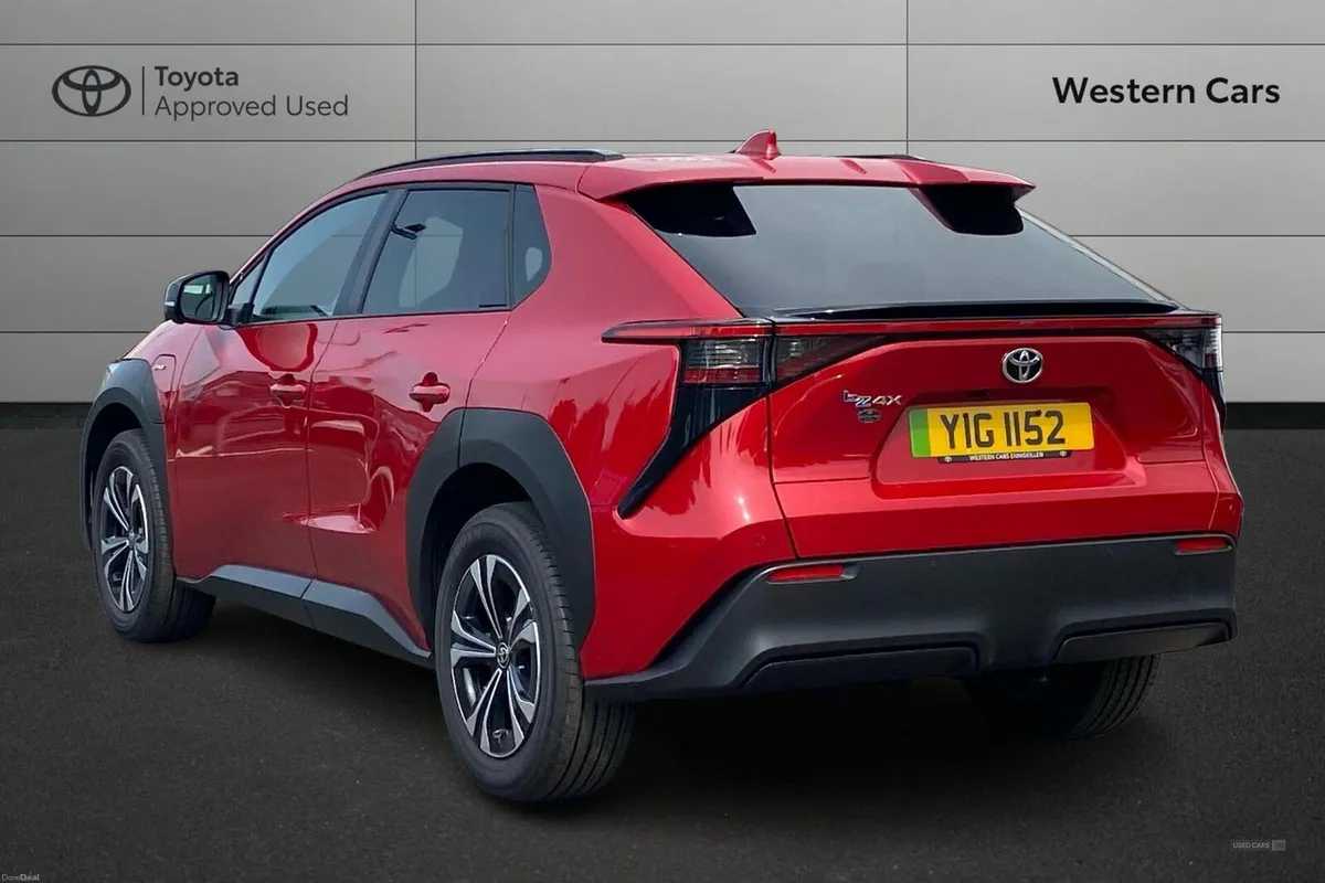 Toyota bZ4X 71.4 kWh Motion Auto 5dr (11kW OBC) - Image 4