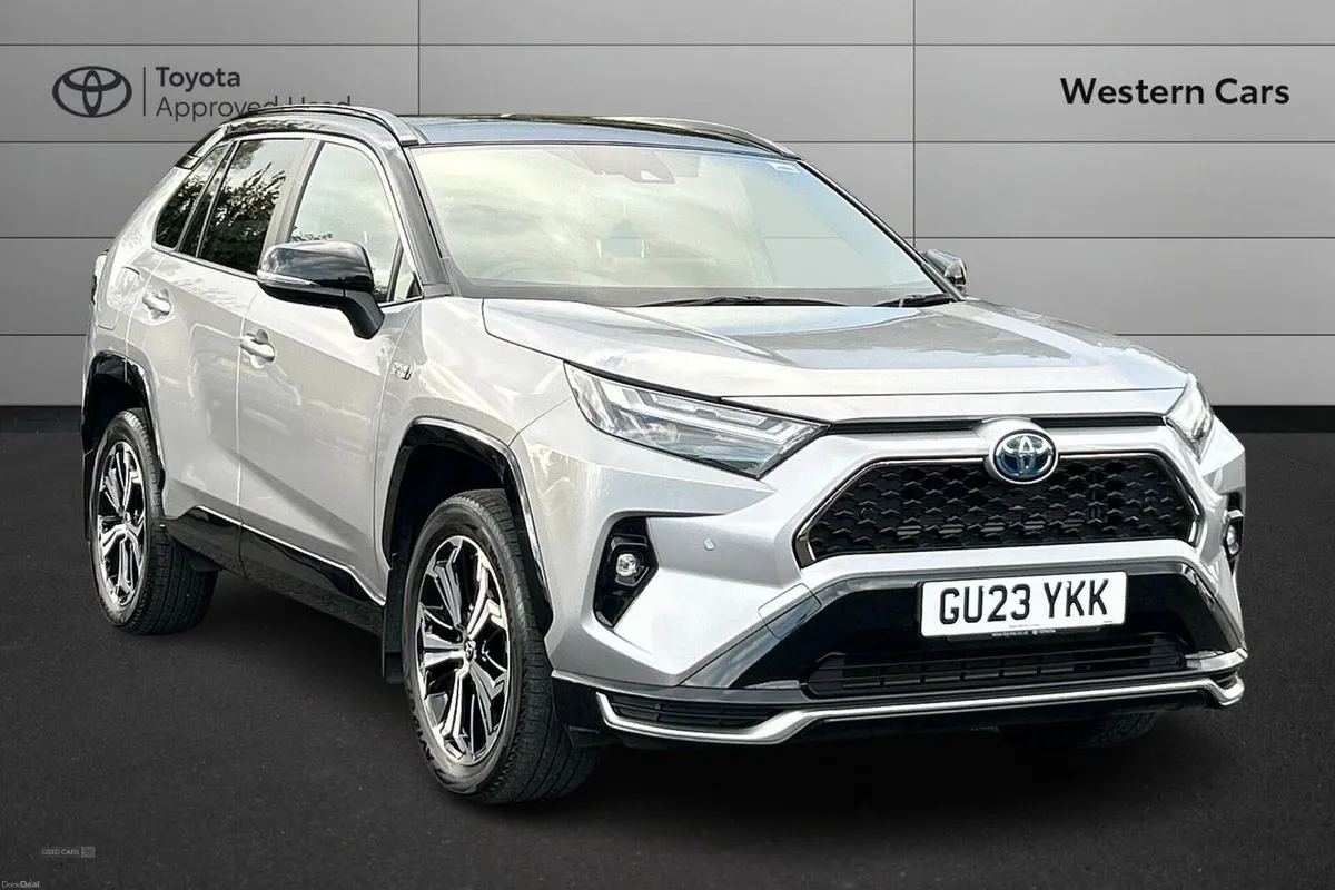 Toyota RAV4 2.5 VVT 18.1kWh Dynamic CVT 4WD Euro 6 - Image 1