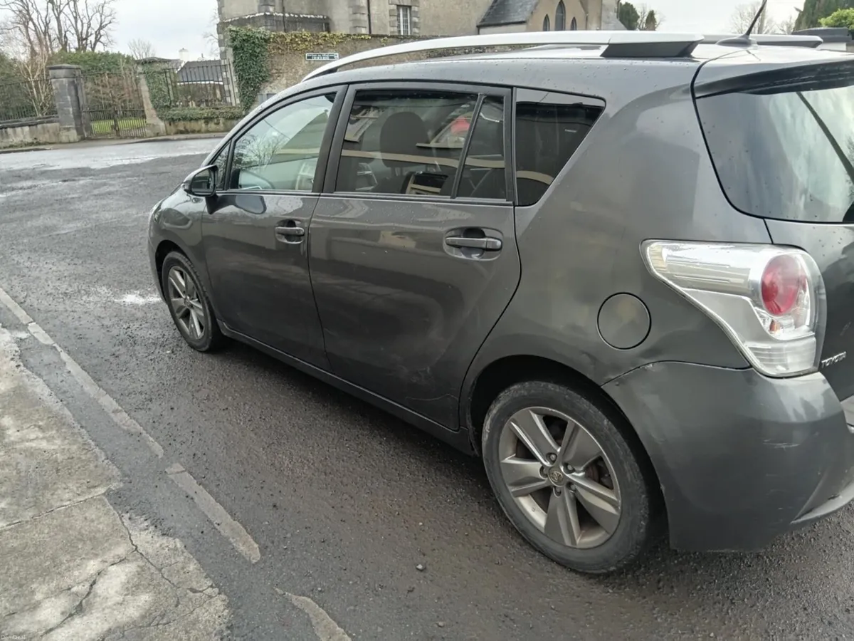 2015 152 Toyota Corolla Verso NEW NCT - Image 4