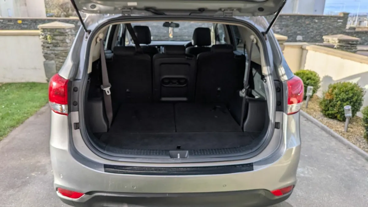 Kia Carens 2016 - Image 1