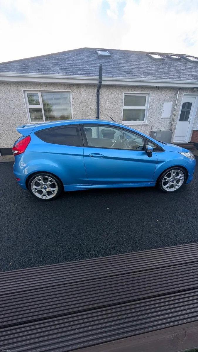 Ford Fiesta 2012 - Image 3