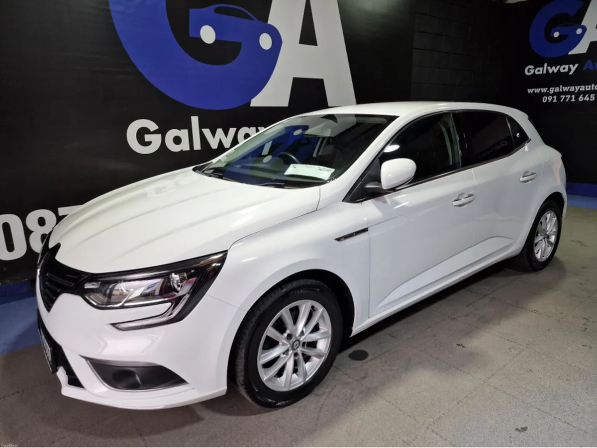 Renault Megane LOW MILEAGE-1.2 DYNAMIQUE-HIGH SPEC - Image 3