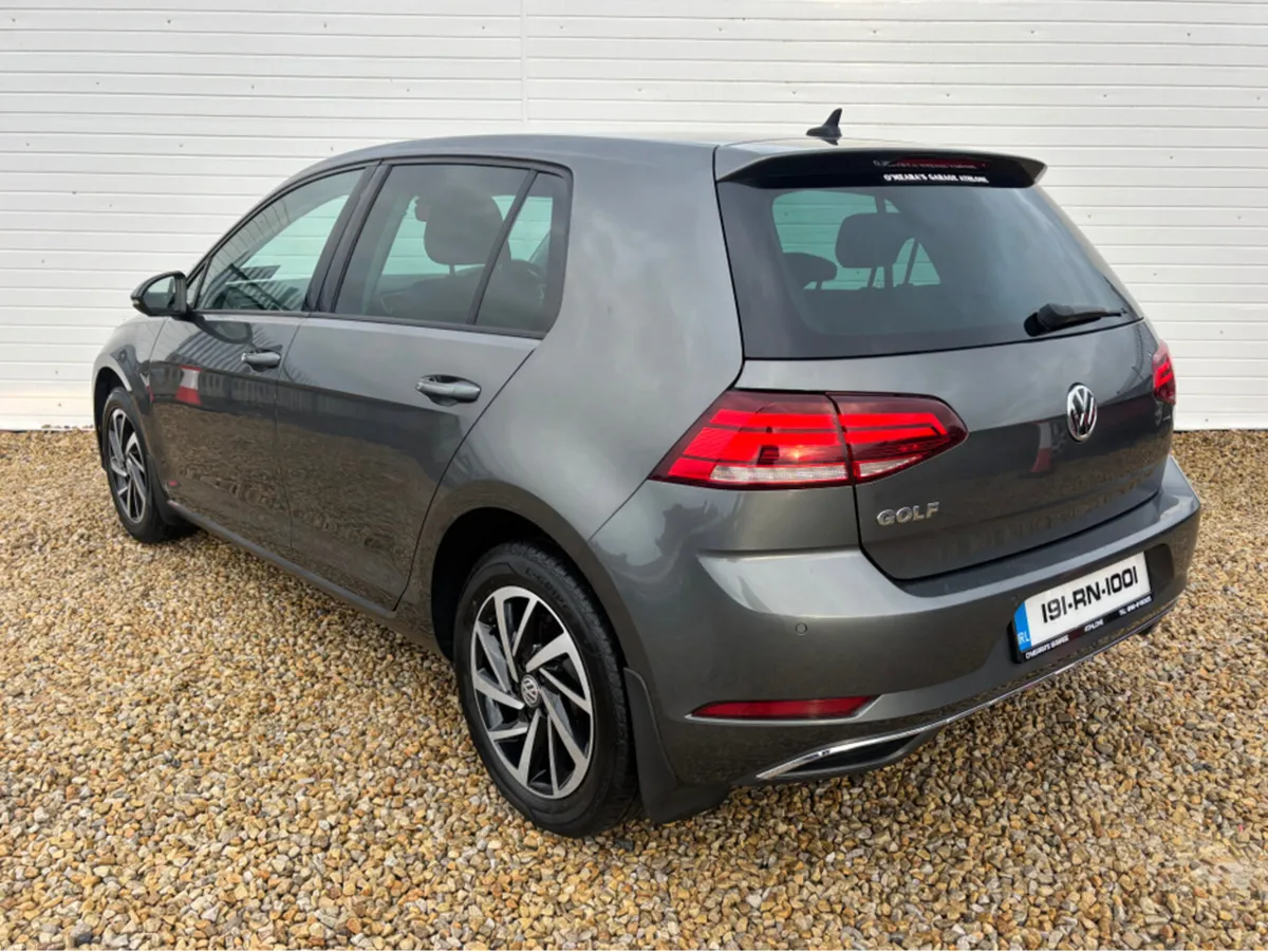 Volkswagen Golf 1.6 TDI MATCH 115PS 5DR - Image 3