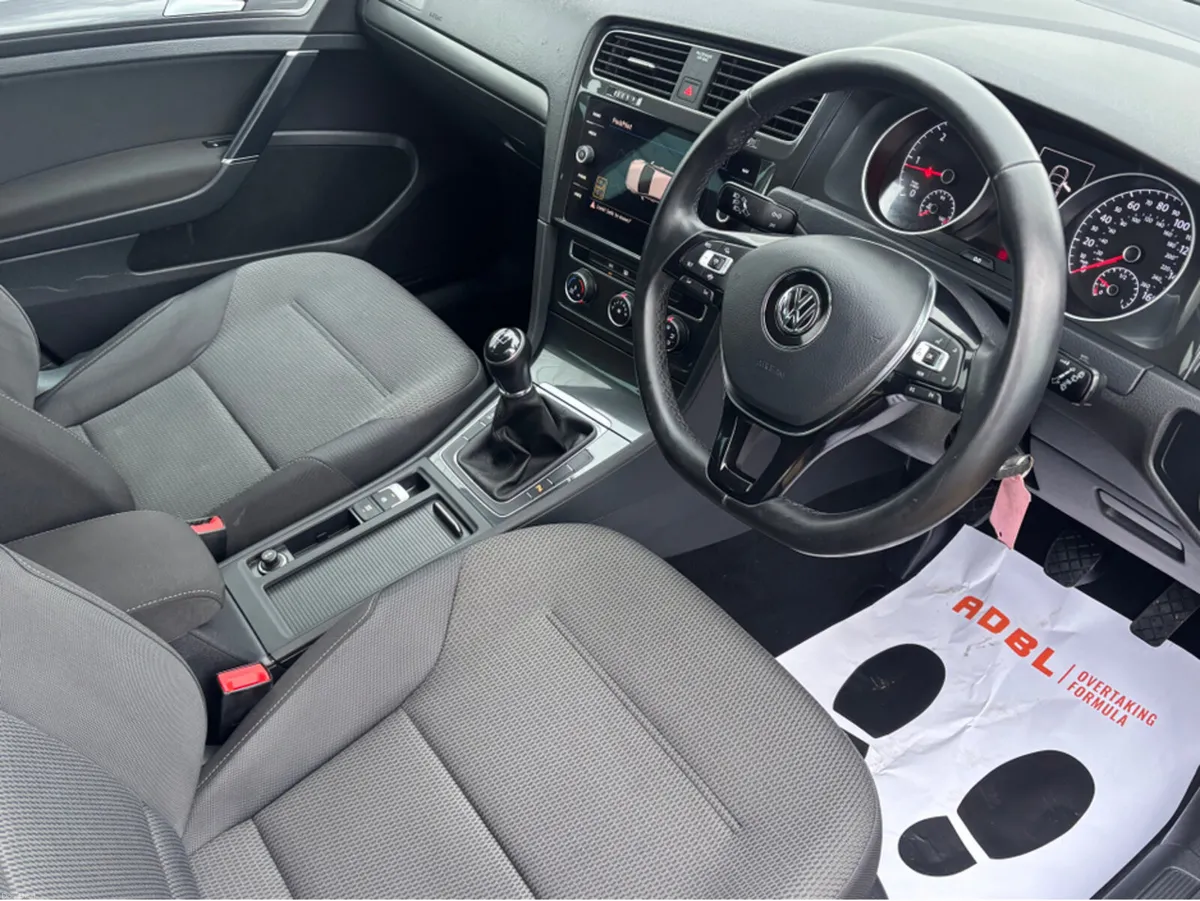 Volkswagen Golf 1.6 TDI MATCH 115PS 5DR - Image 2