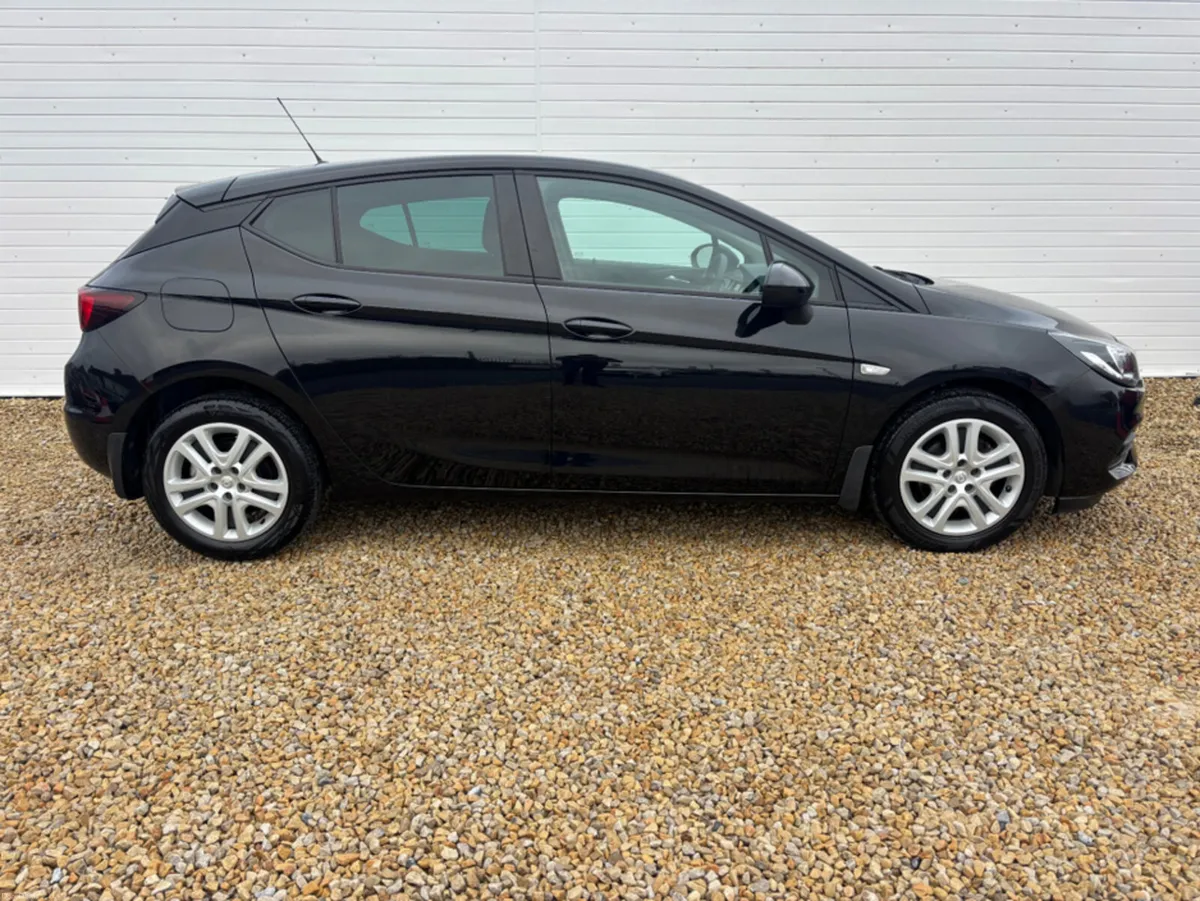 Opel Astra SC-1.2 TURBO 1 110PS-P - Image 4