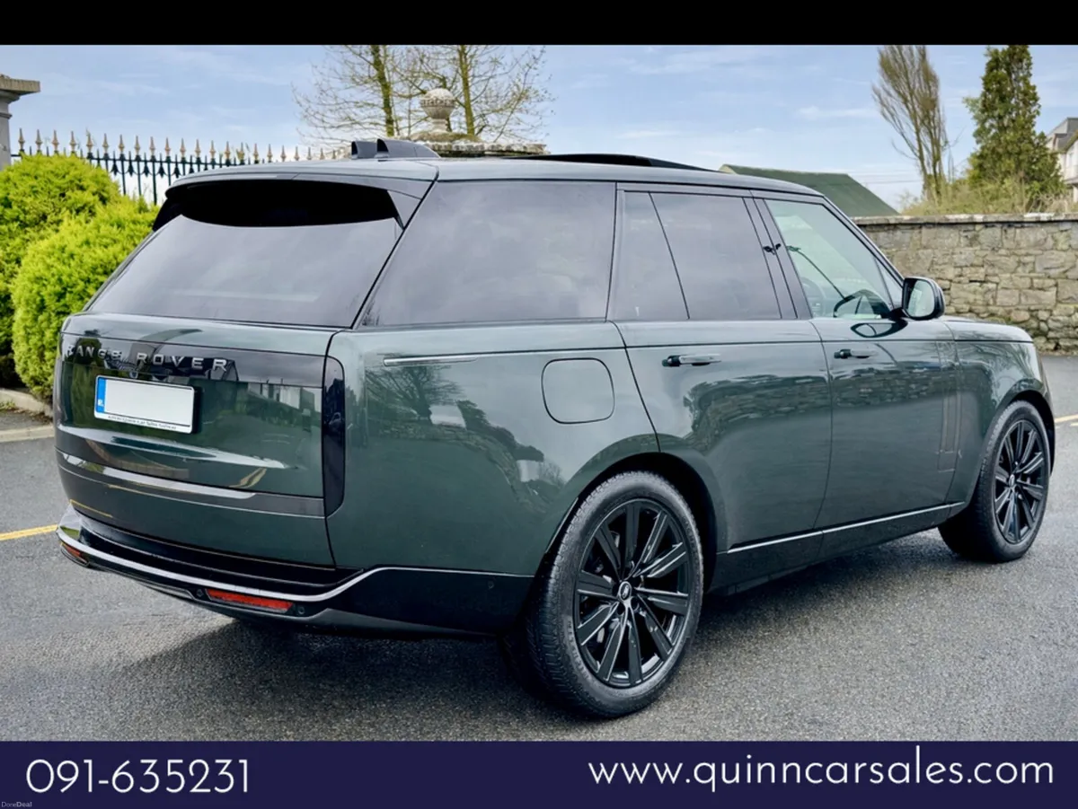 Land Rover Range Rover P460e SE AUTO==BLACK PACK== - Image 3