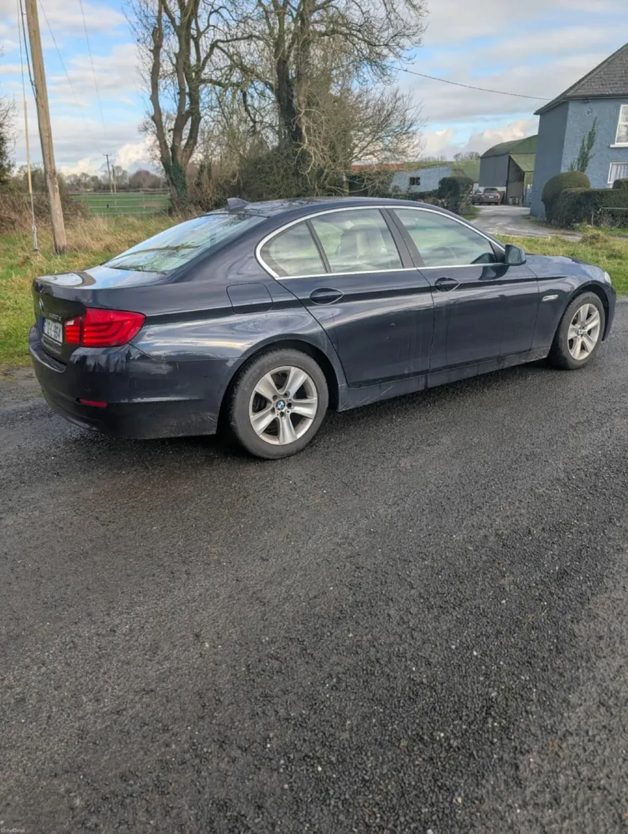 BMW 5-Series 2012 - Image 3