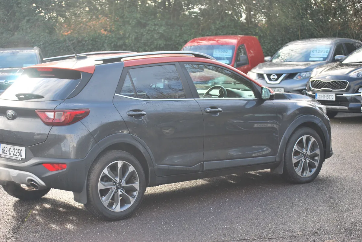 Kia Stonic 2018 1.4 petrol - Image 4
