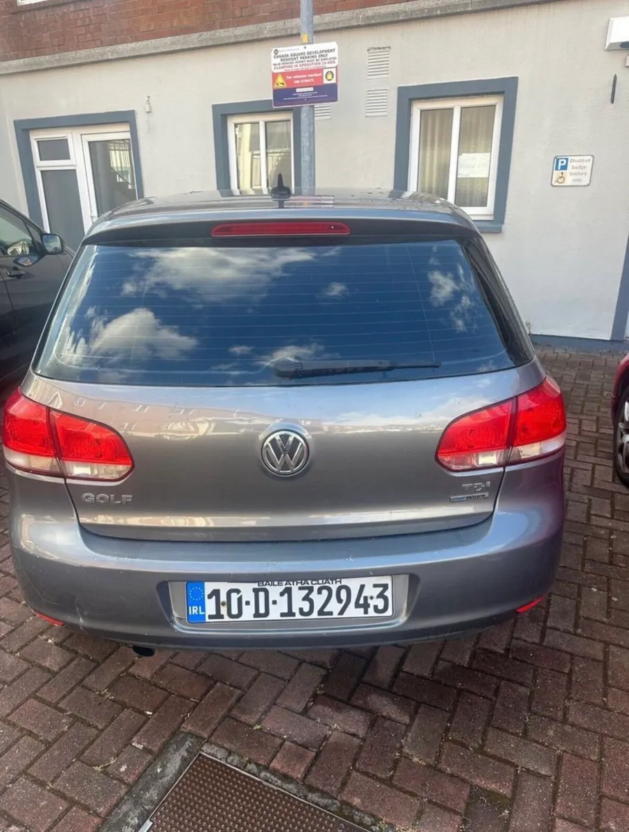 2010 golf 1.6 NCT AND ROAD TAX. MESSAGE ONLY - Image 3